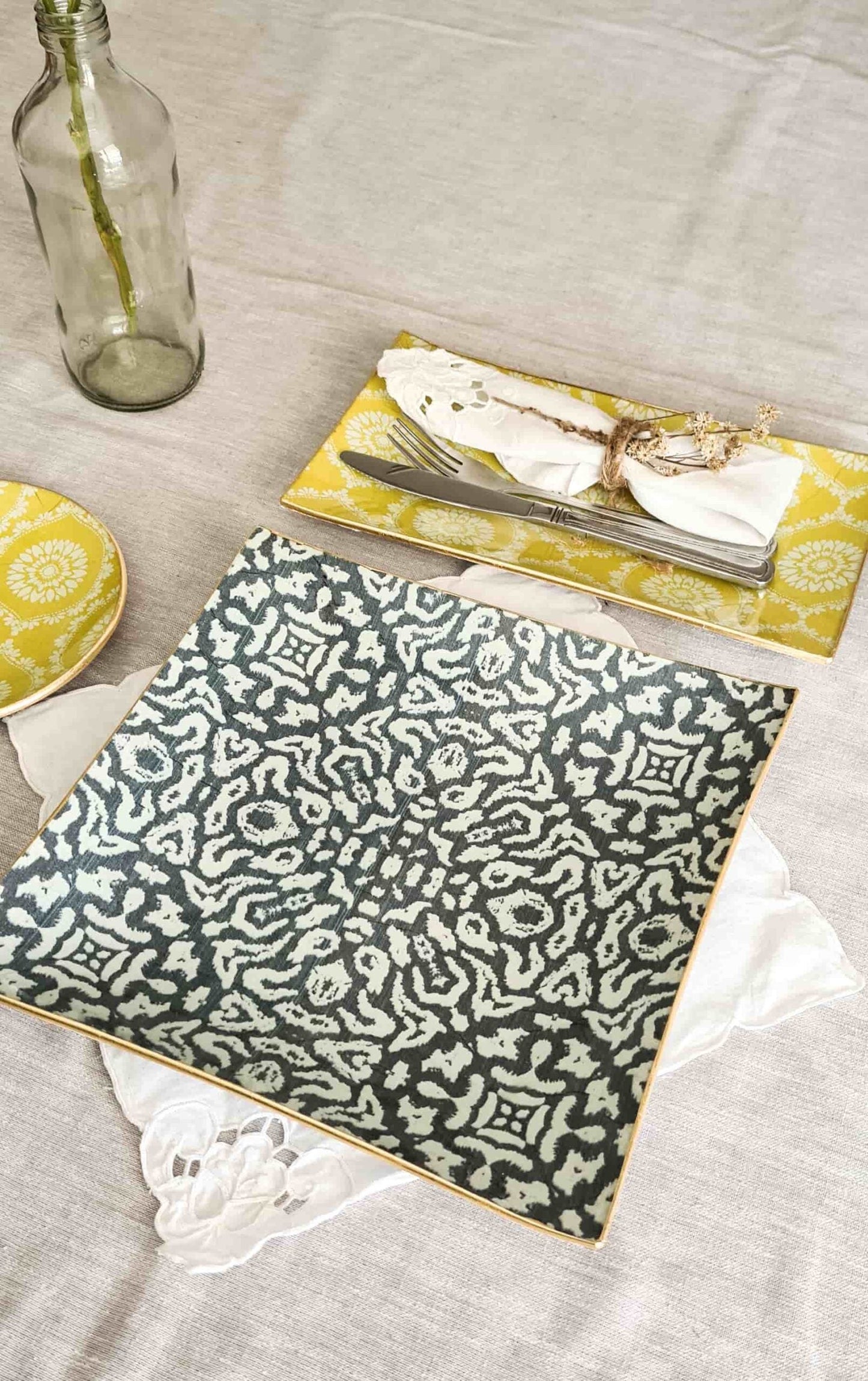 Bandeja cuadrada mediana diseño print azul 25cm