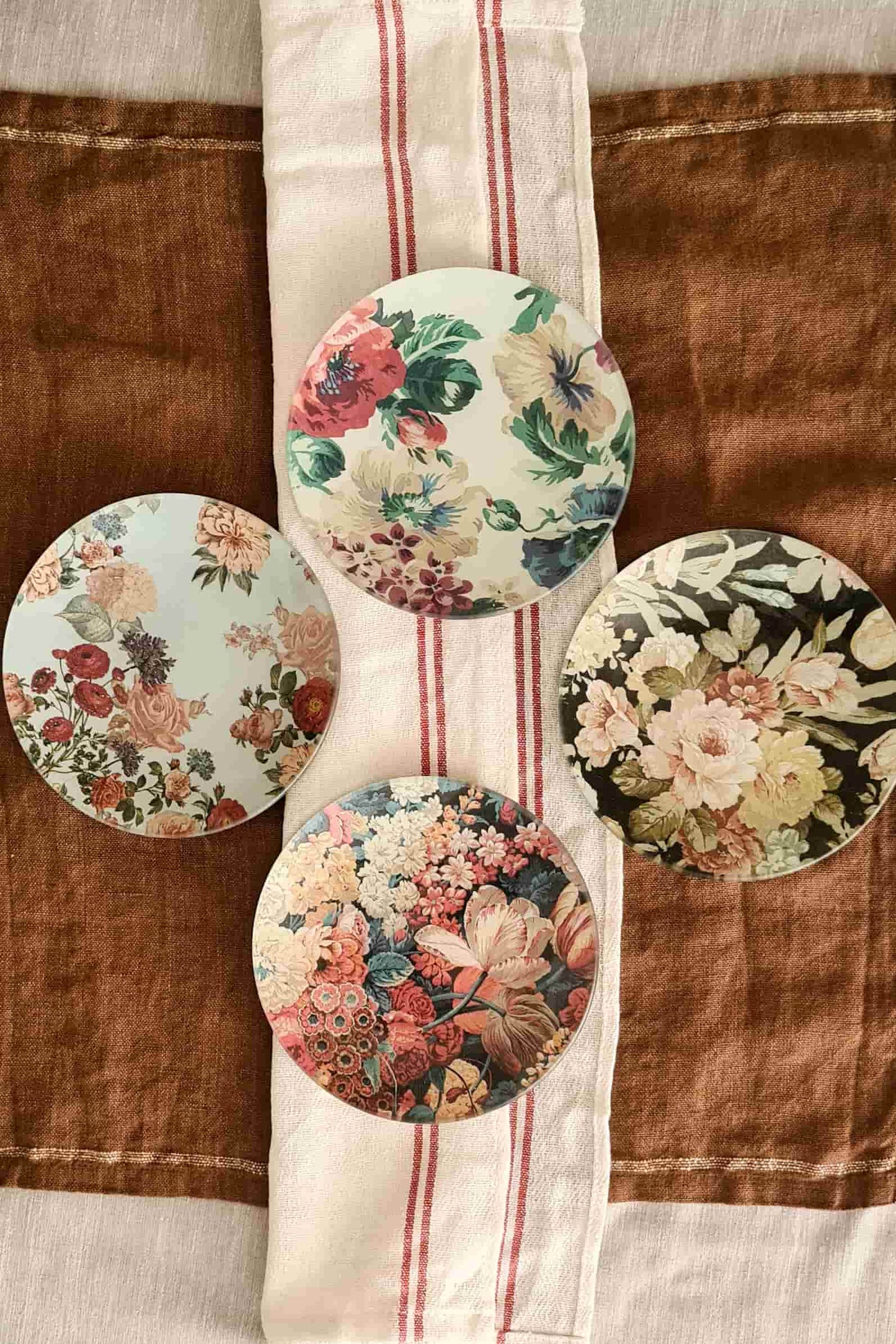Conjunto platos de pan diseño flores 16cm