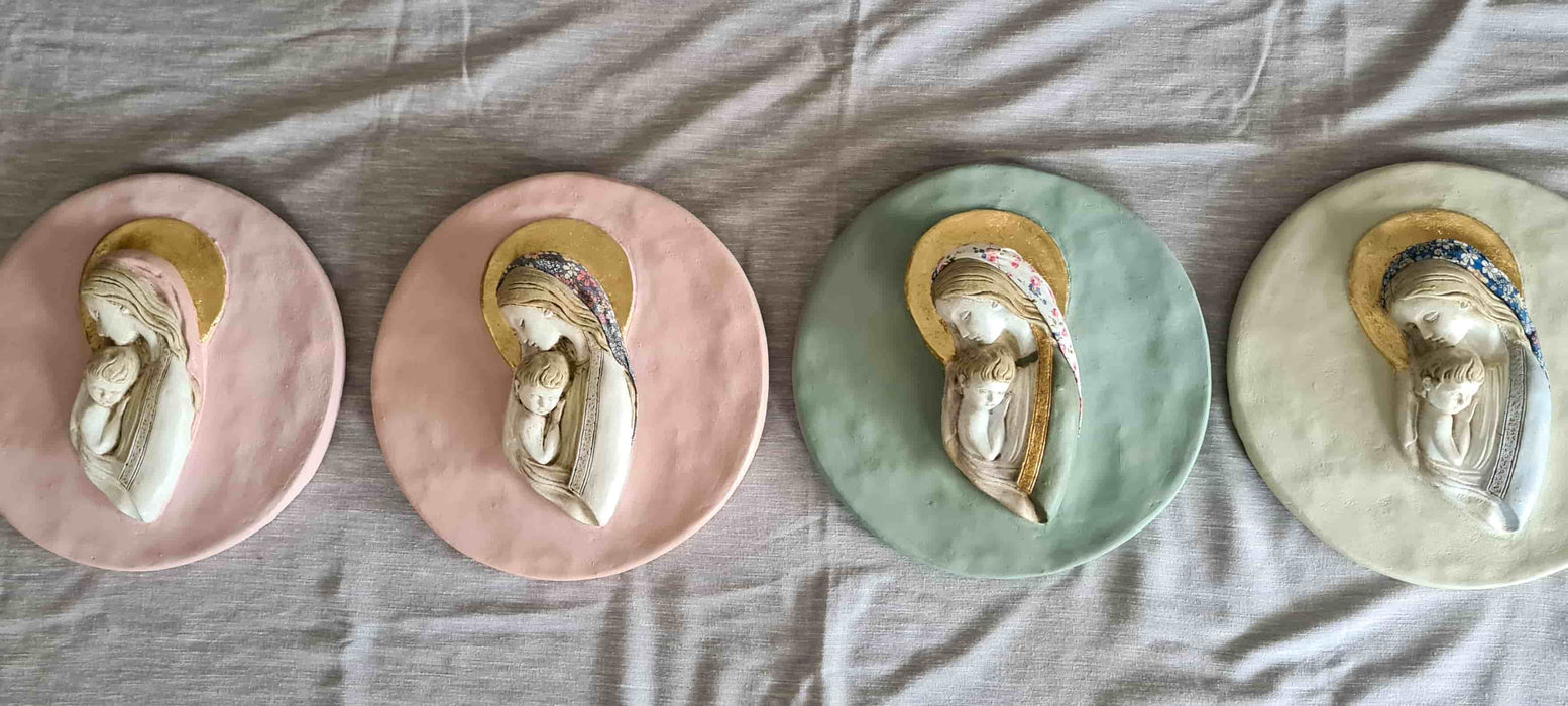 Virgen pintada a mano Palo Rosa