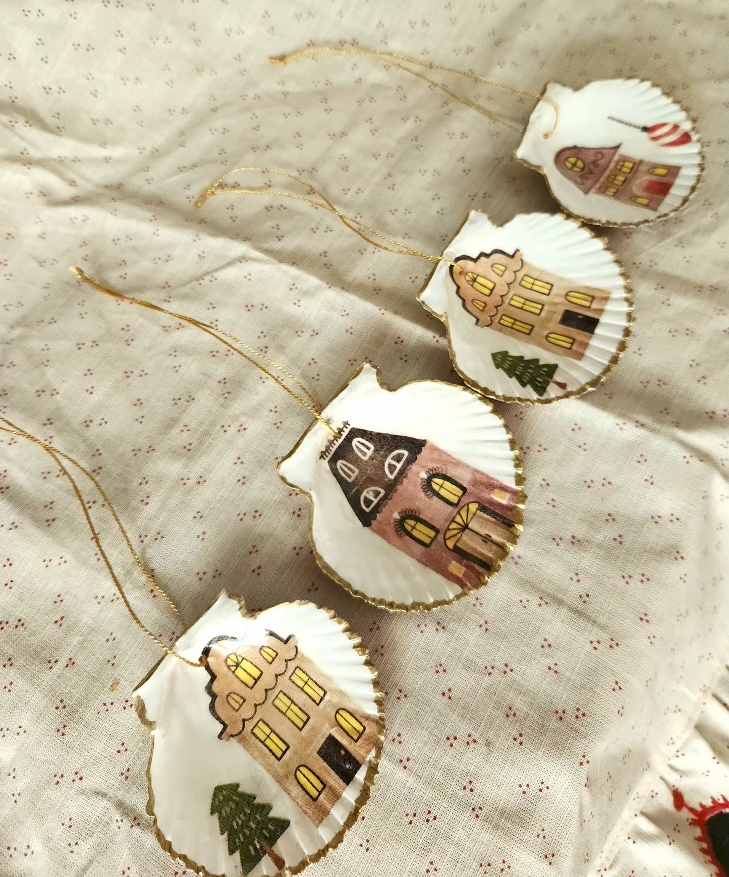 Pack 4 conchitas Casitas de Navidad