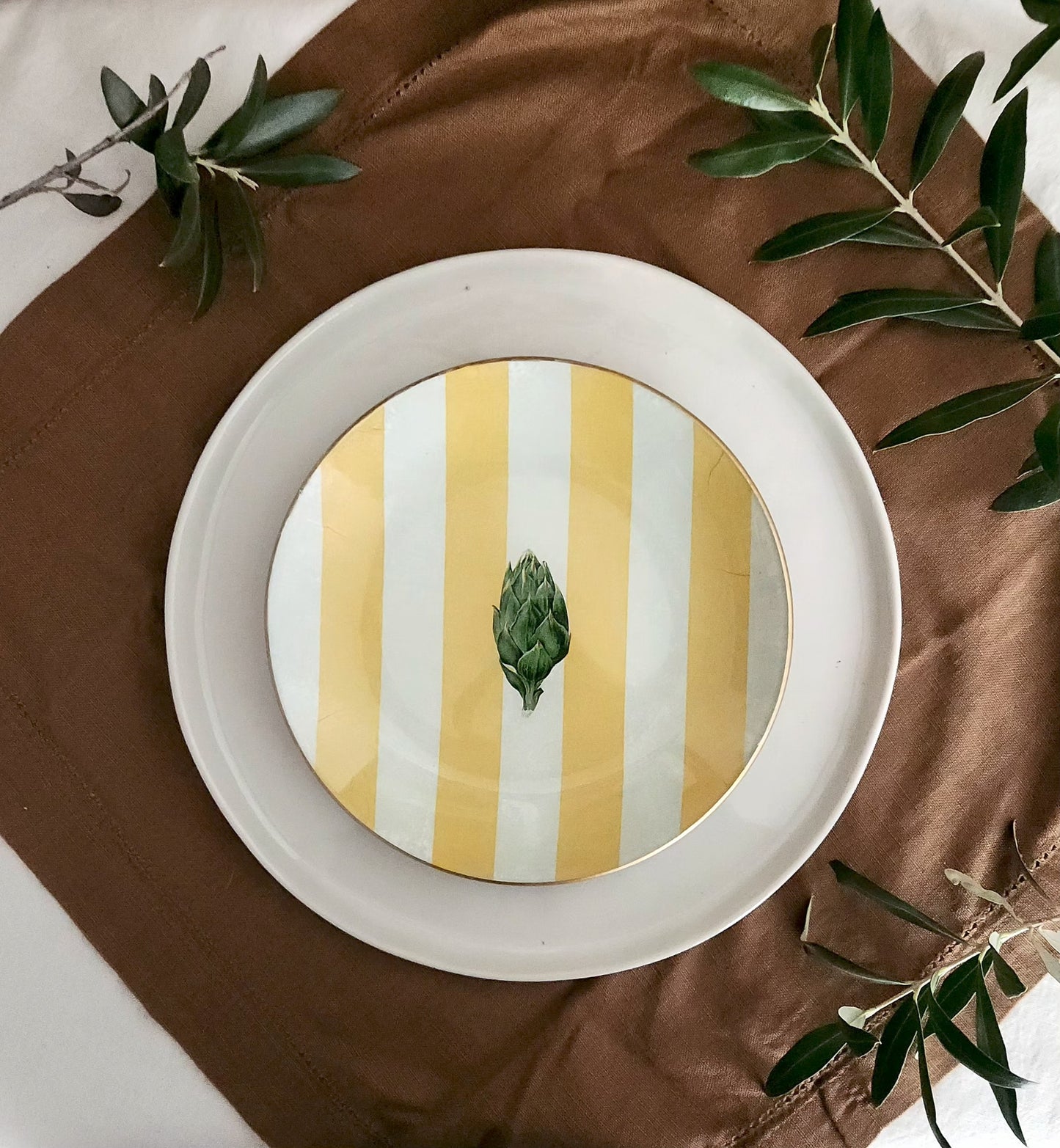 Conjunto 4 platos de postre alcachofas