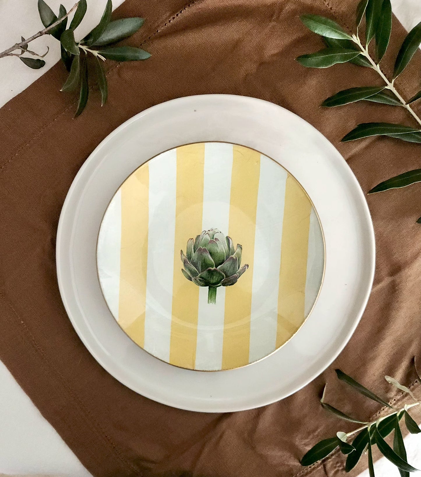 Conjunto 4 platos de postre alcachofas