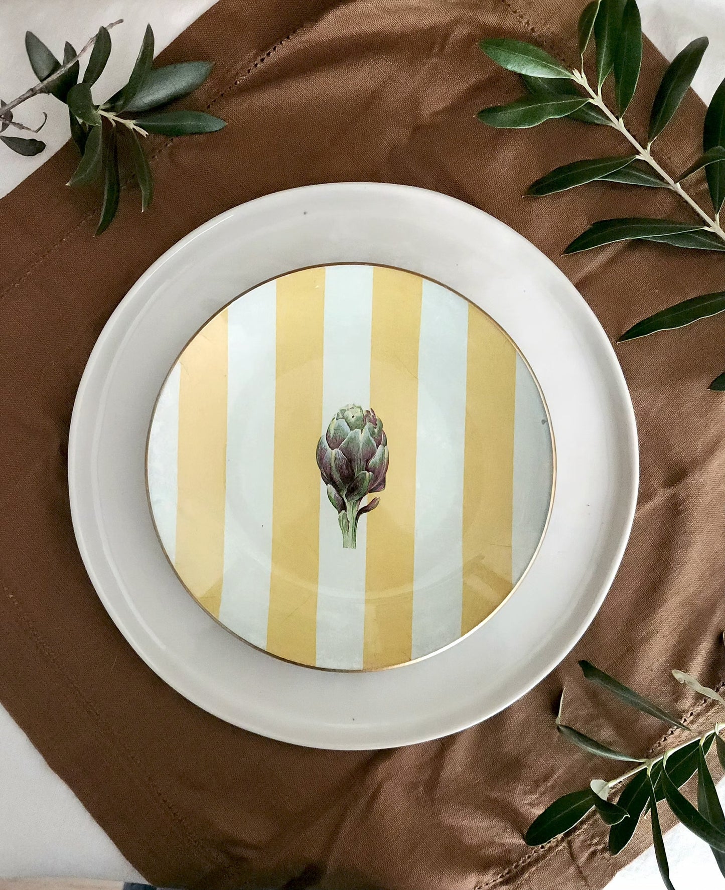 Conjunto 4 platos de postre alcachofas
