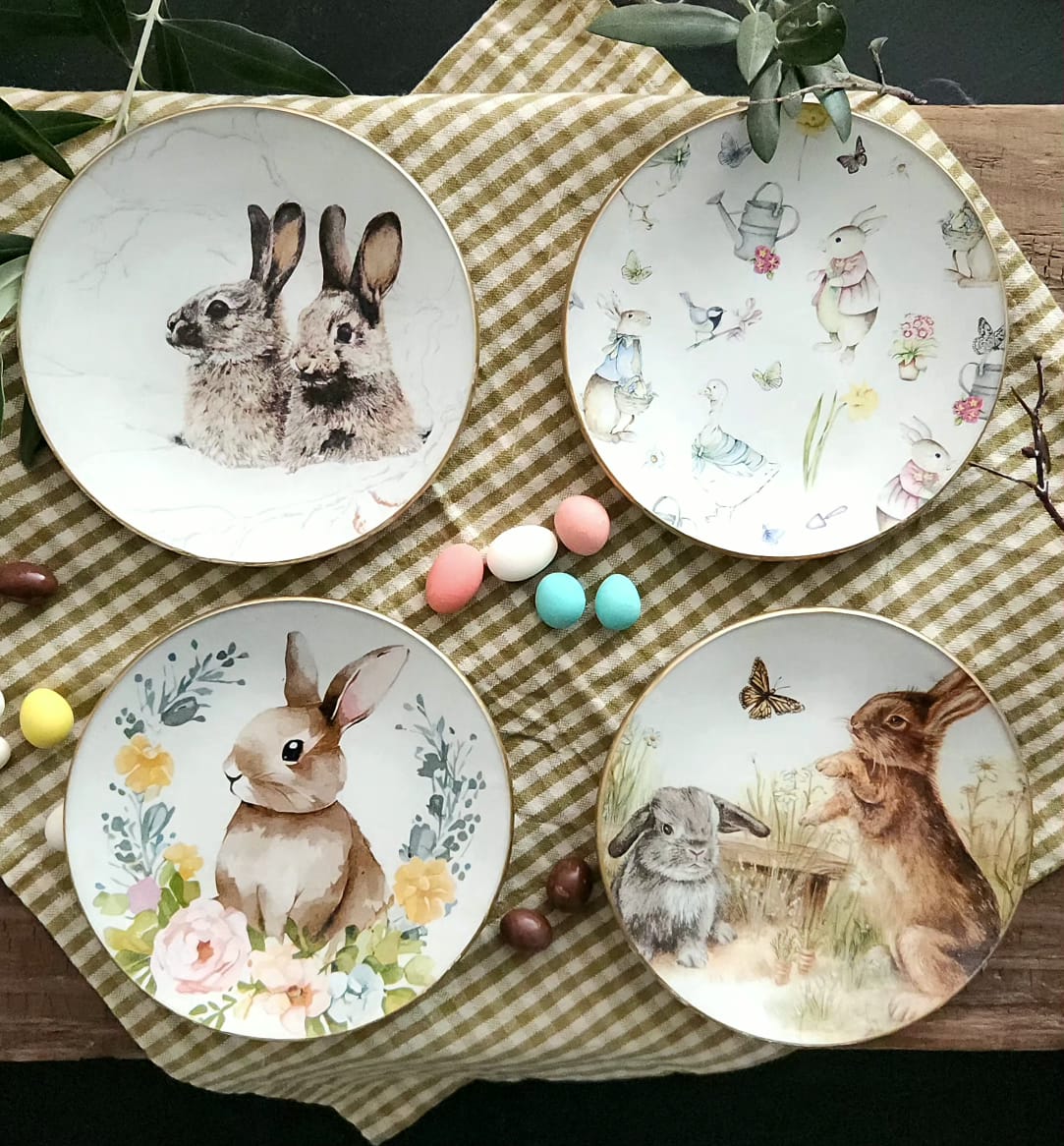 Conjunto 4 platos de pan 16 cm  diseño Conejo