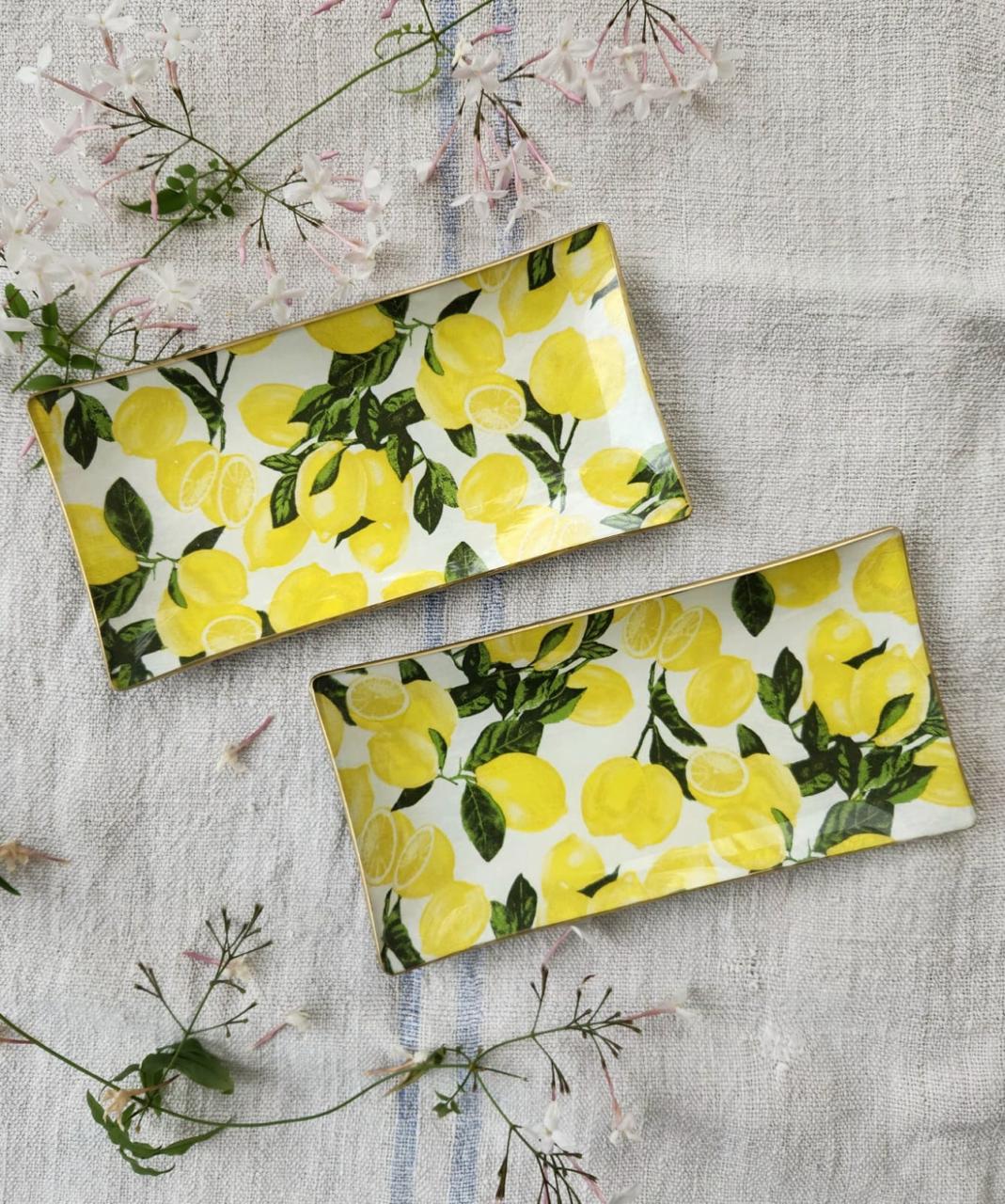 Conjunto de bandejas cuadrada y rectangulares con diseño esencia de limón