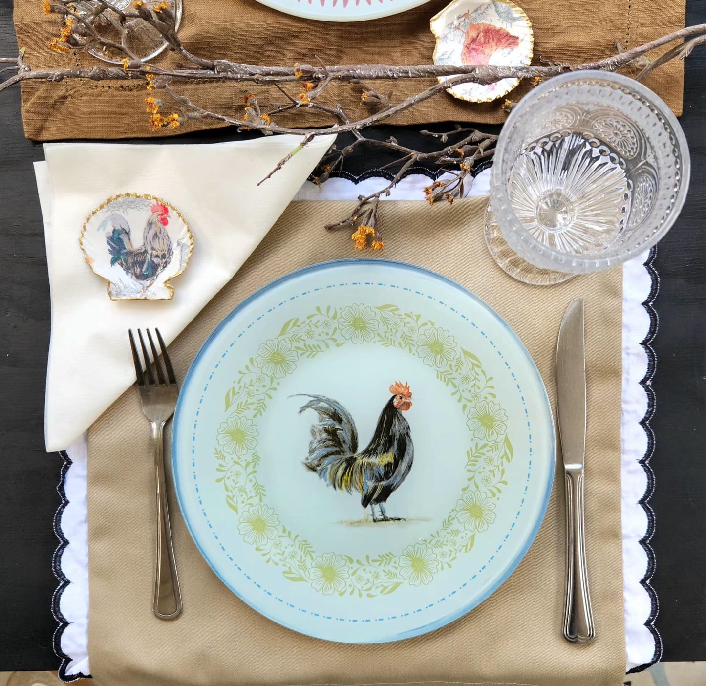 Plato de fondo diseño gallo negro 25cm